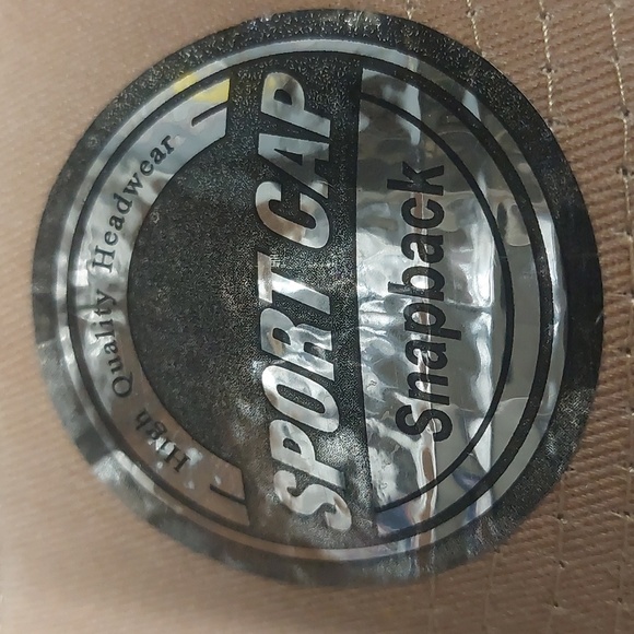 Nice Tan Cap with Jerusalem emblem - Picture 2 of 6